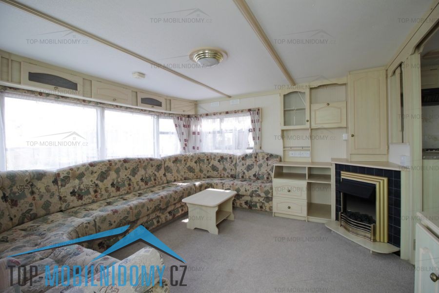 Interiér staršího mobilheimu